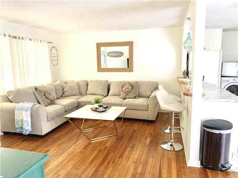4915 Floral St - Photo 2 of 36