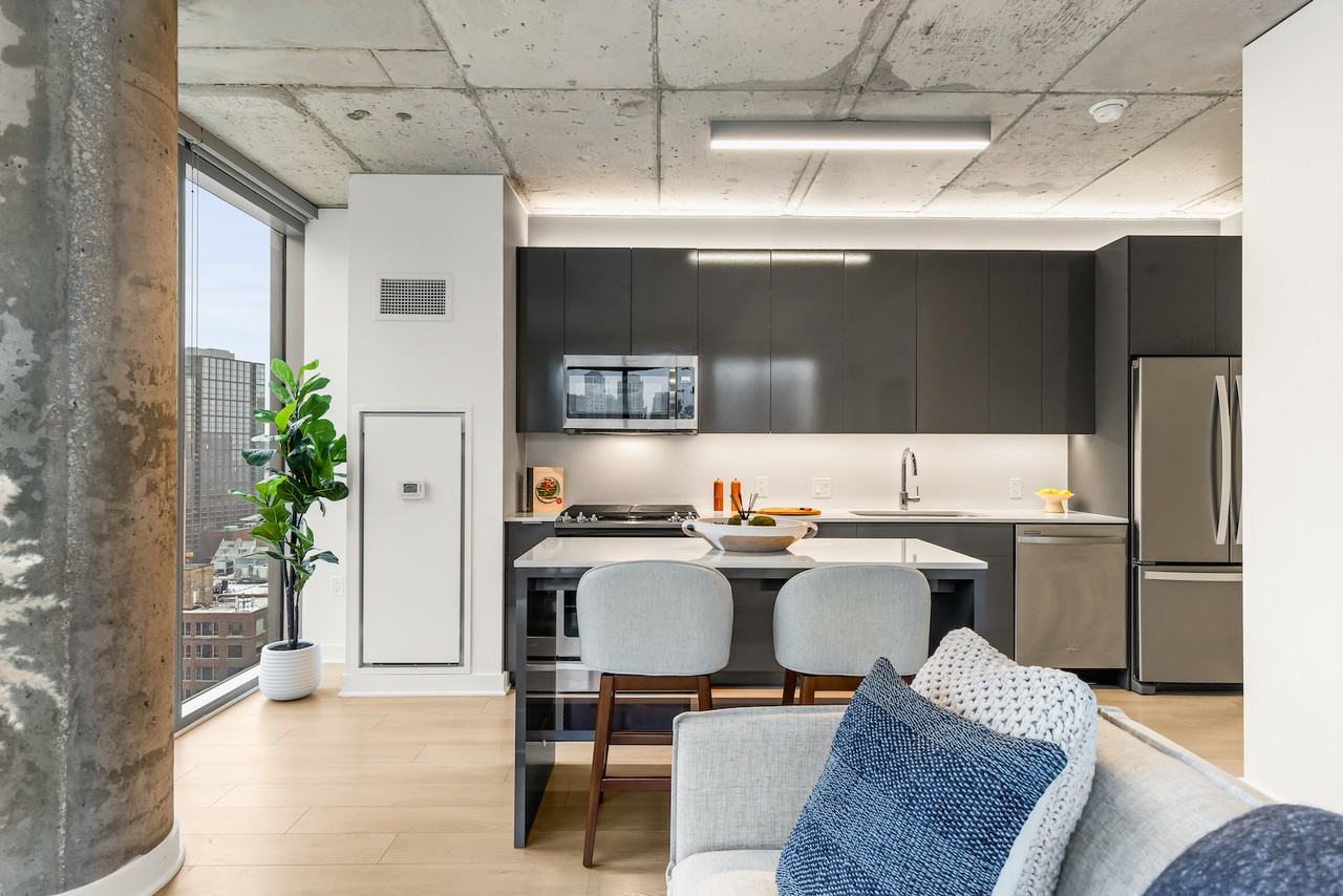 3Eleven - Photo 2 of 34