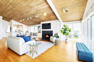 featured image of 1445 Neptune Ave