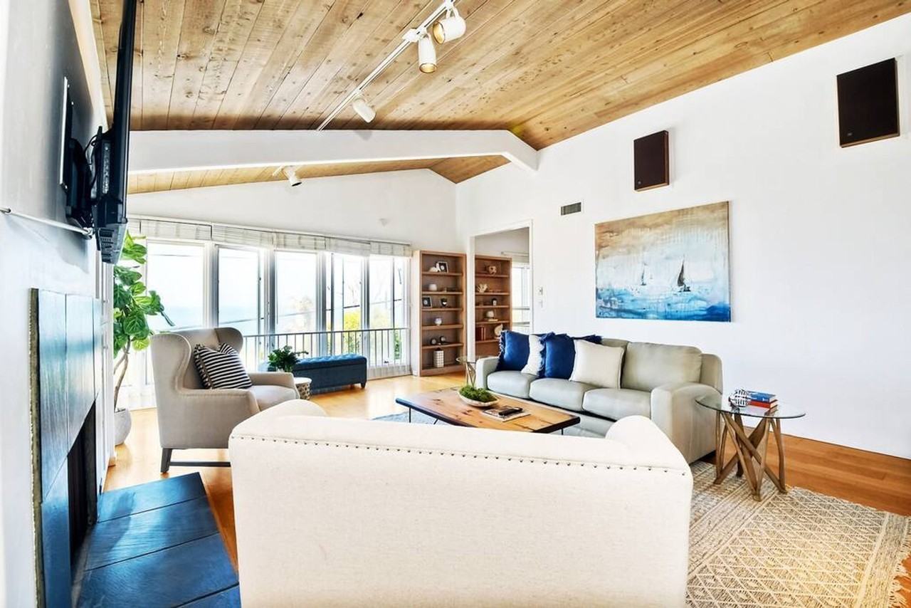 1445 Neptune Ave #1048647P - Photo 3 of 33