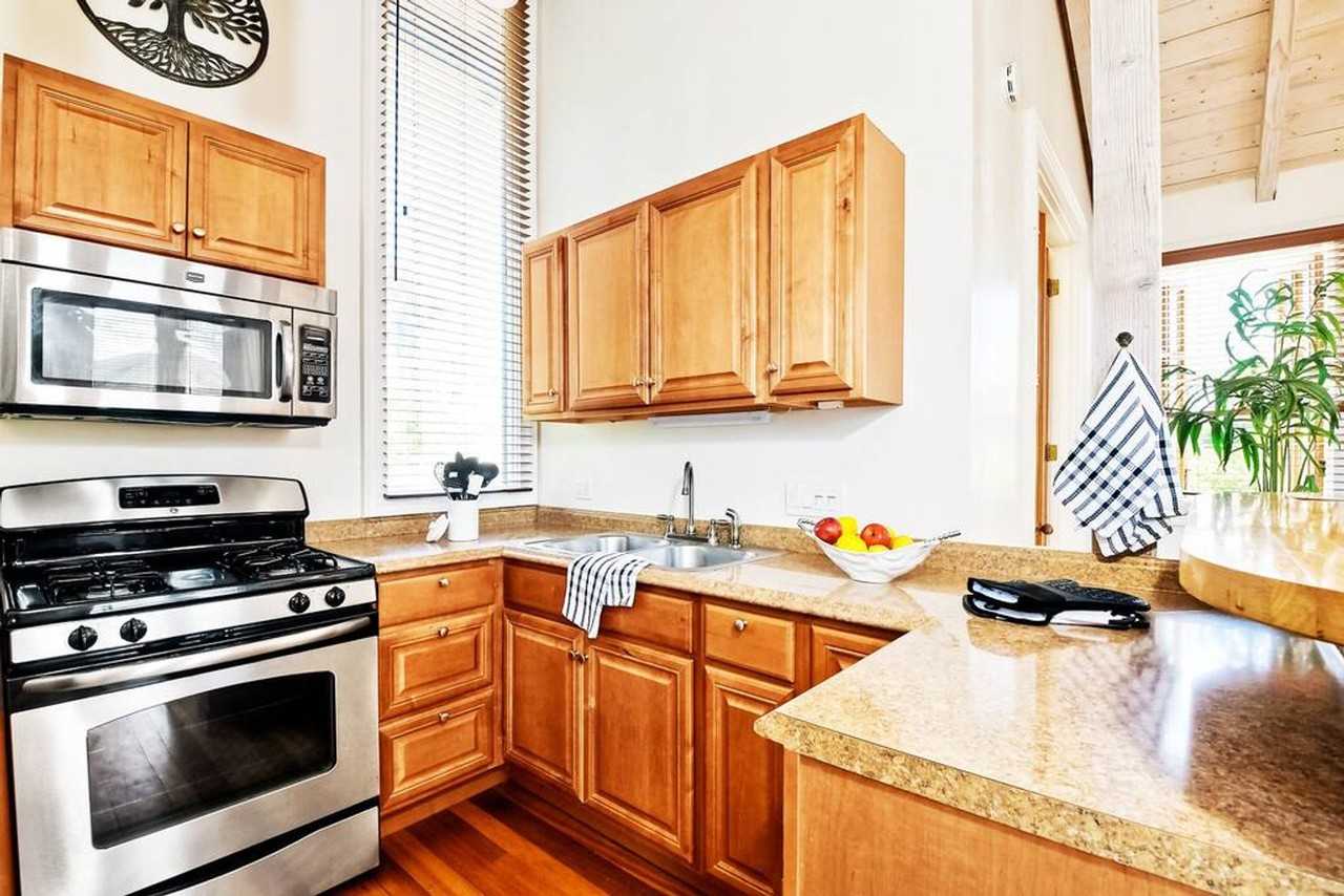 1445 Neptune Ave #1048649P - Photo 5 of 22