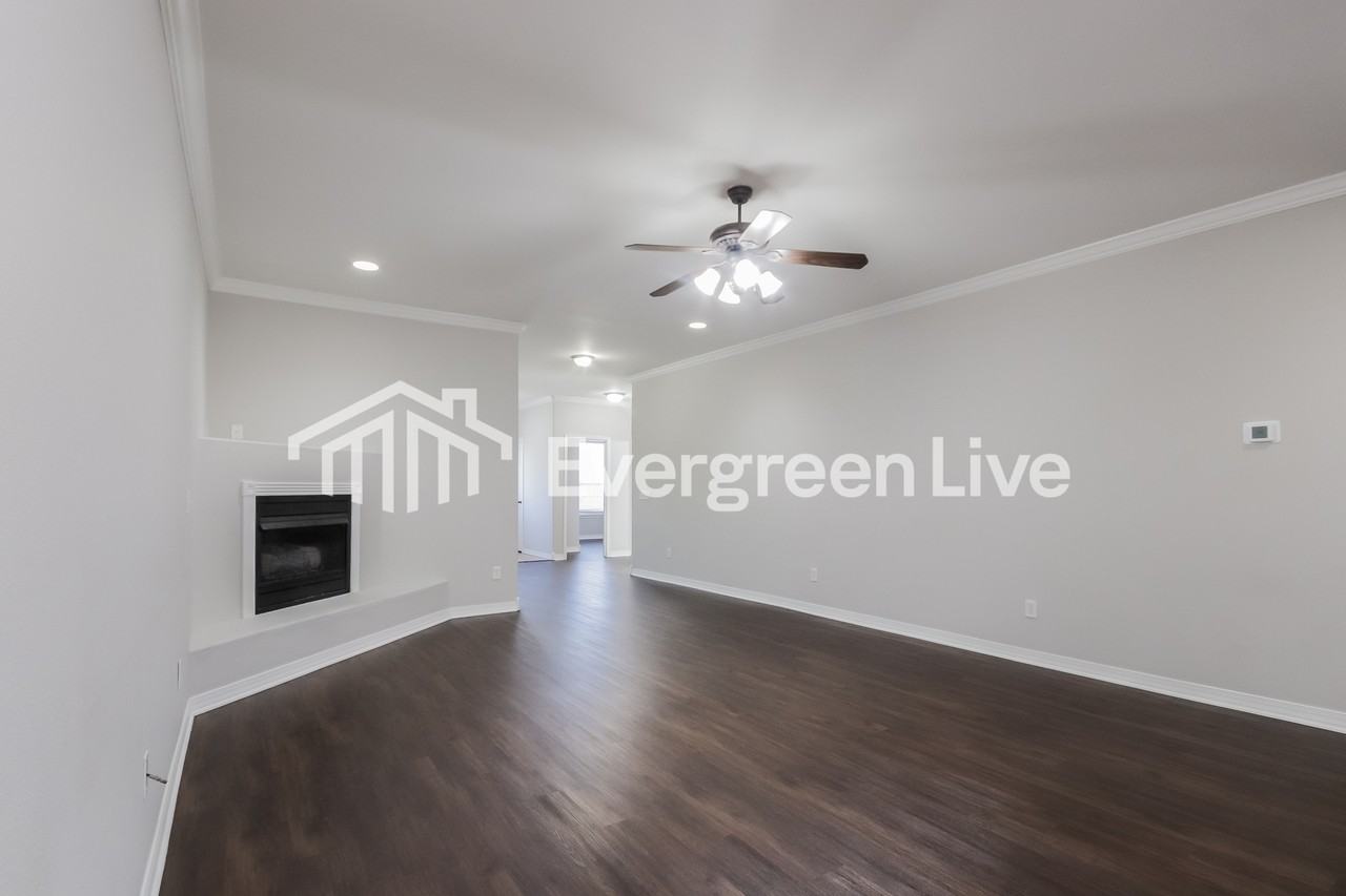 50 Sunderland Dr - Photo 3 of 15