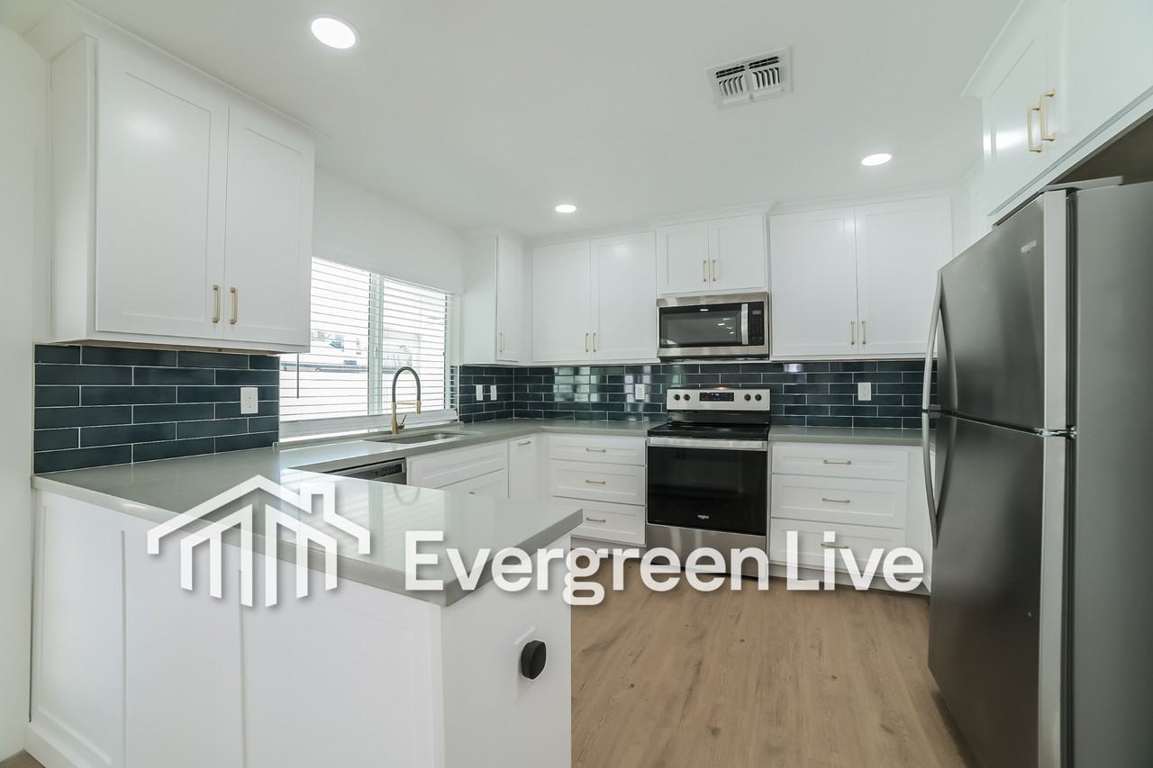 6615 W Coolidge St - Photo 2 of 18