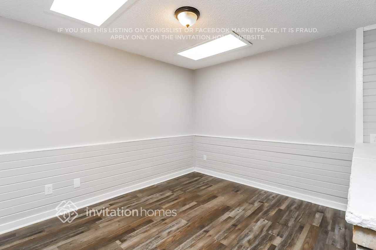 3212 Glenmont Dr - Photo 7 of 16