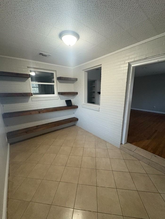 5072 French St - Photo 3 of 18