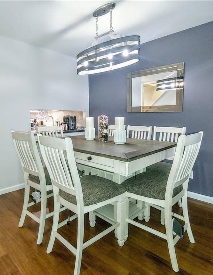 329 Strawberry Hill Ave #3 - Photo 3 of 9