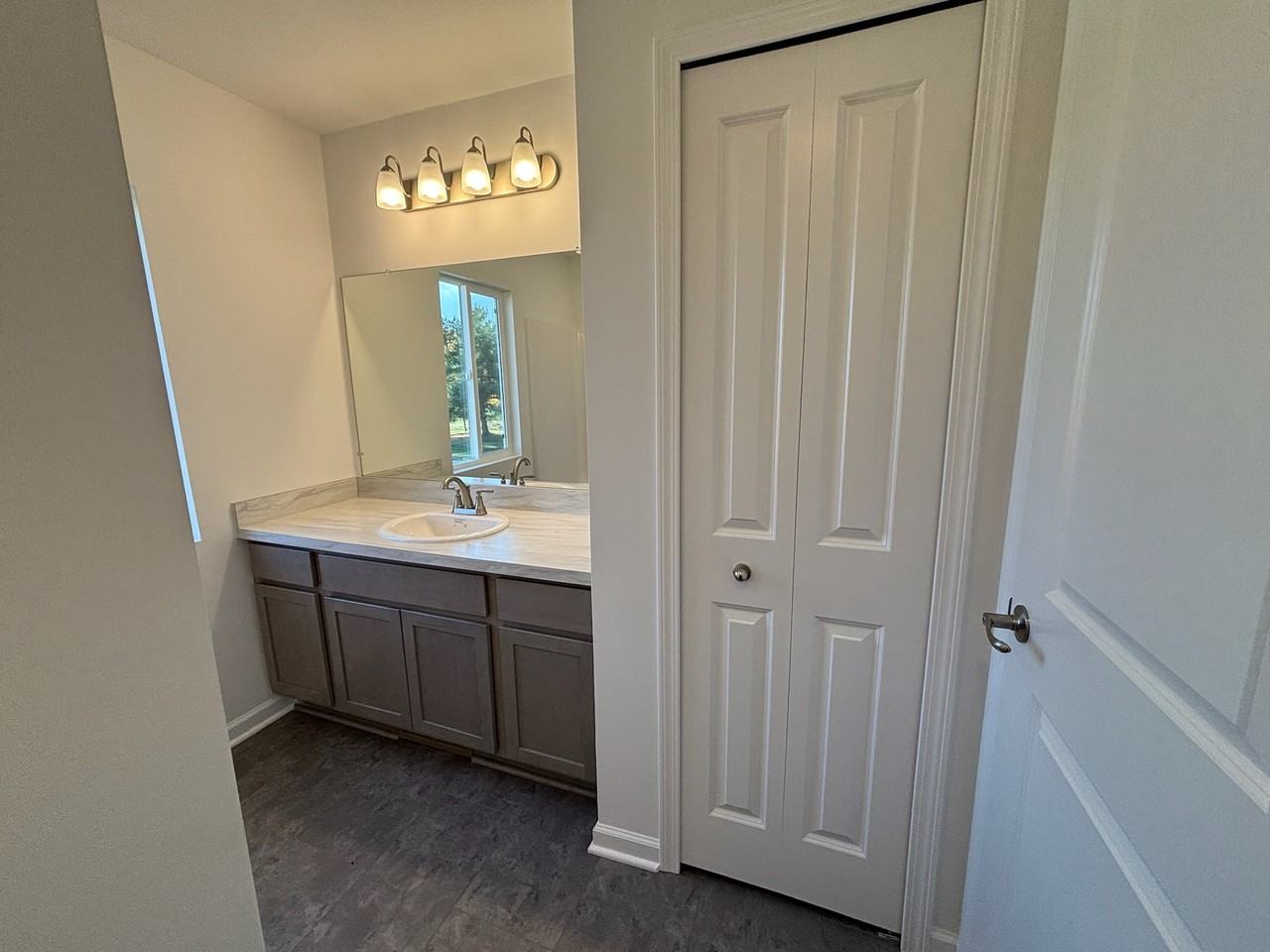 1043 Rebecca St #NA - Photo 3 of 22