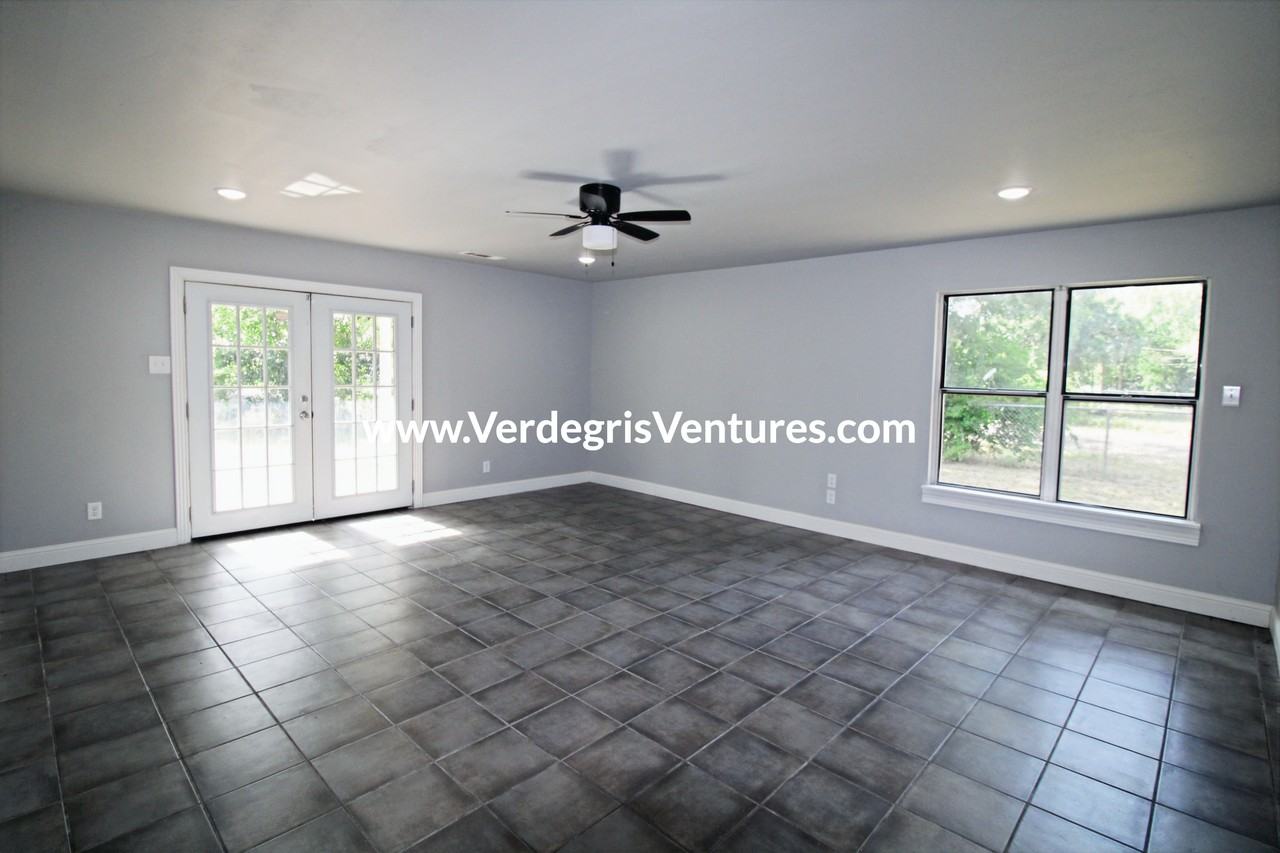 3420 Kenwood Ave #NA - Photo 2 of 25