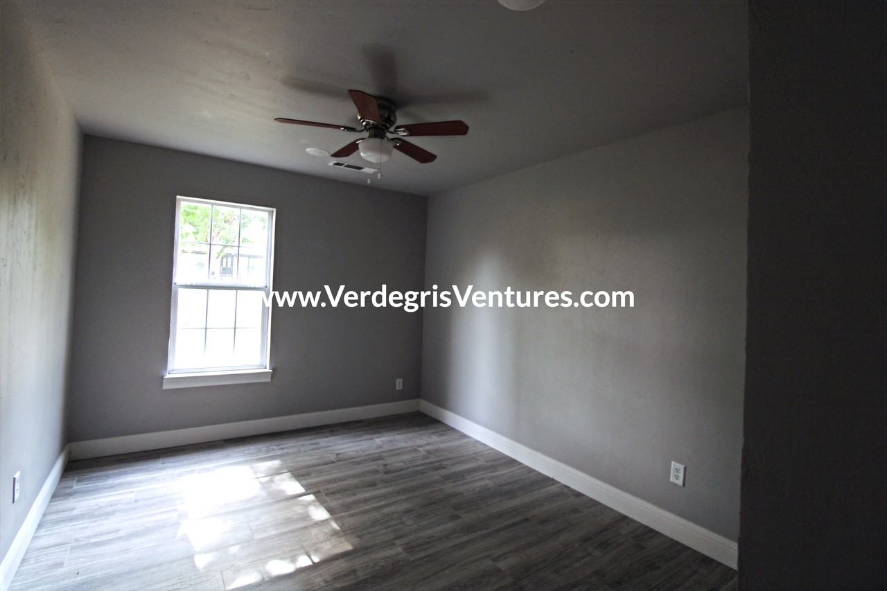 3420 Kenwood Ave #NA - Photo 6 of 25