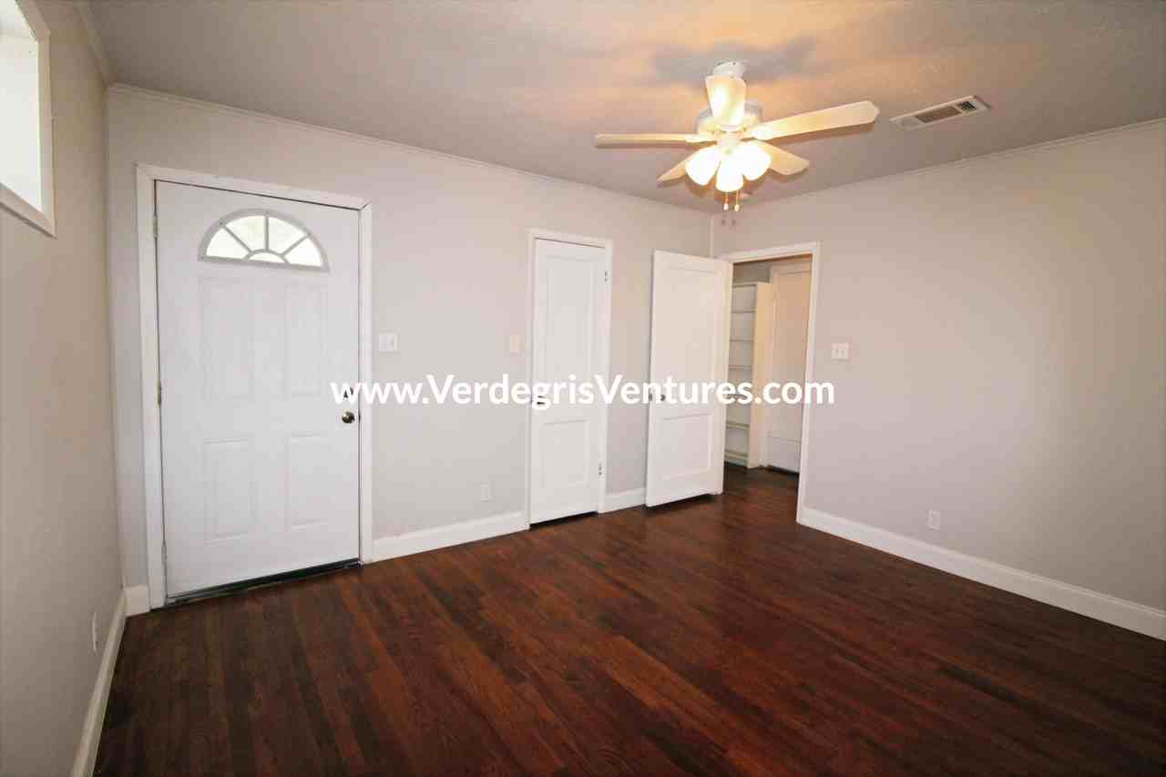 4904 Calmont Ave #NA - Photo 6 of 21