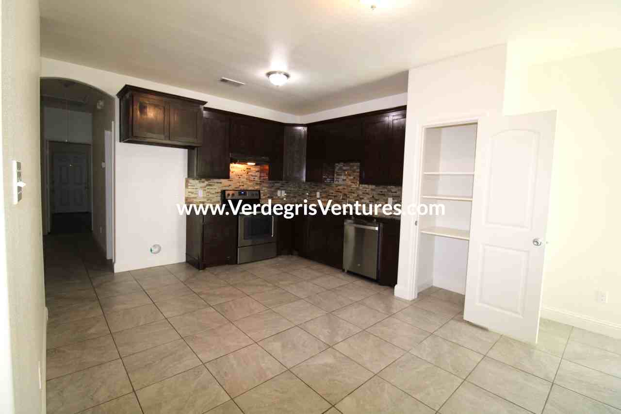 236 S Scott St #NA - Photo 2 of 12