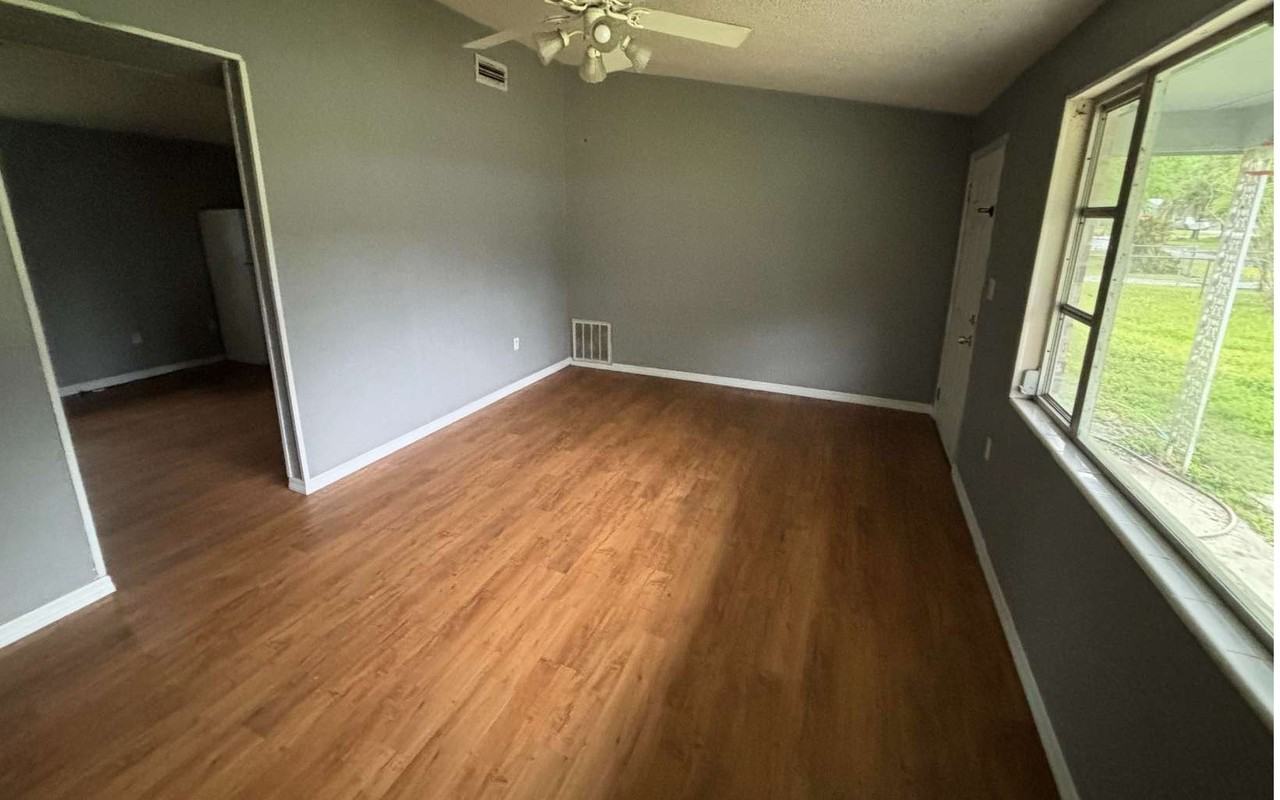 208 Se Dustin Ter - Photo 2 of 8