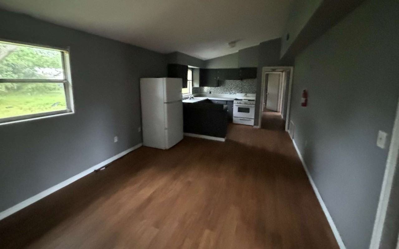 208 Se Dustin Ter - Photo 3 of 8
