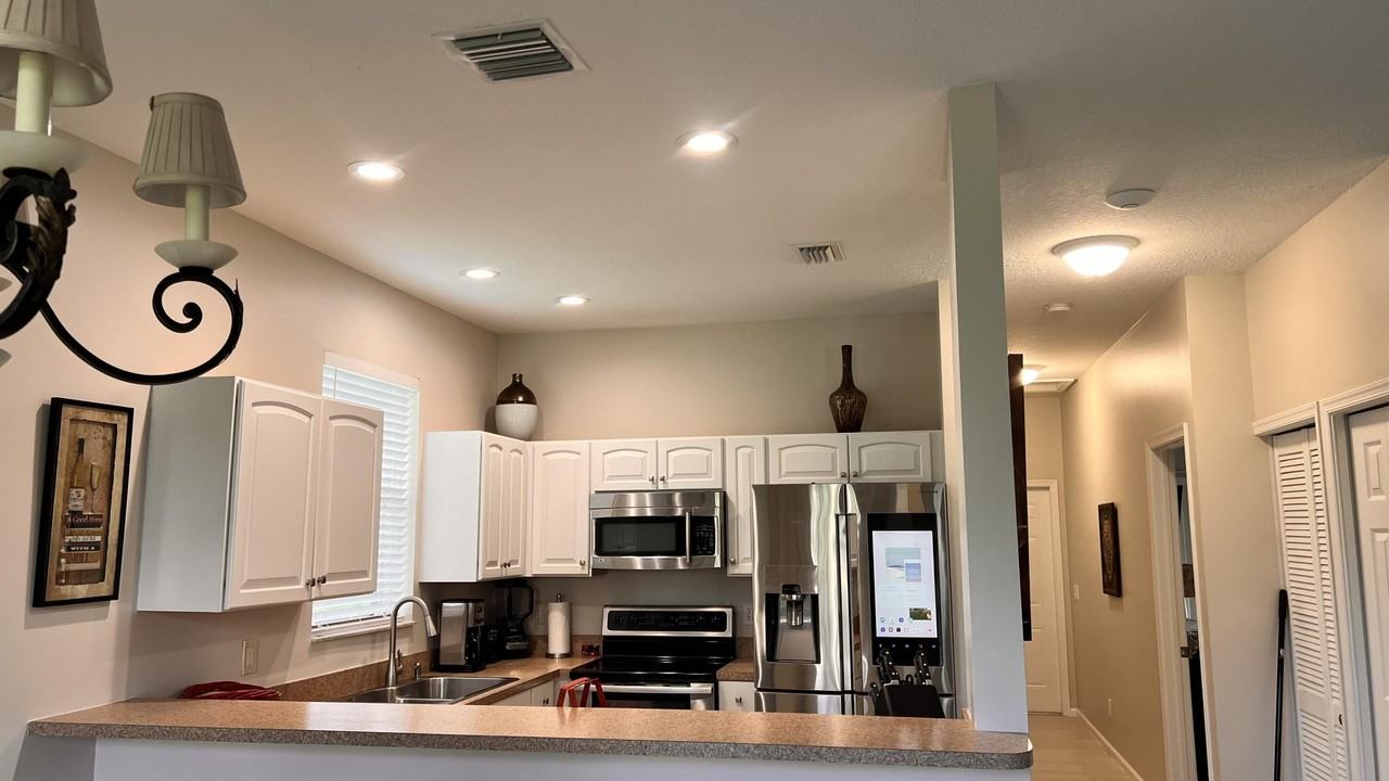 18226 50th St N - Photo 2 of 15