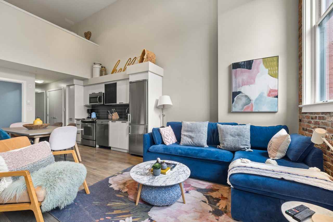 542 Pandora Aveunit 202 #202 - Photo 3 of 27