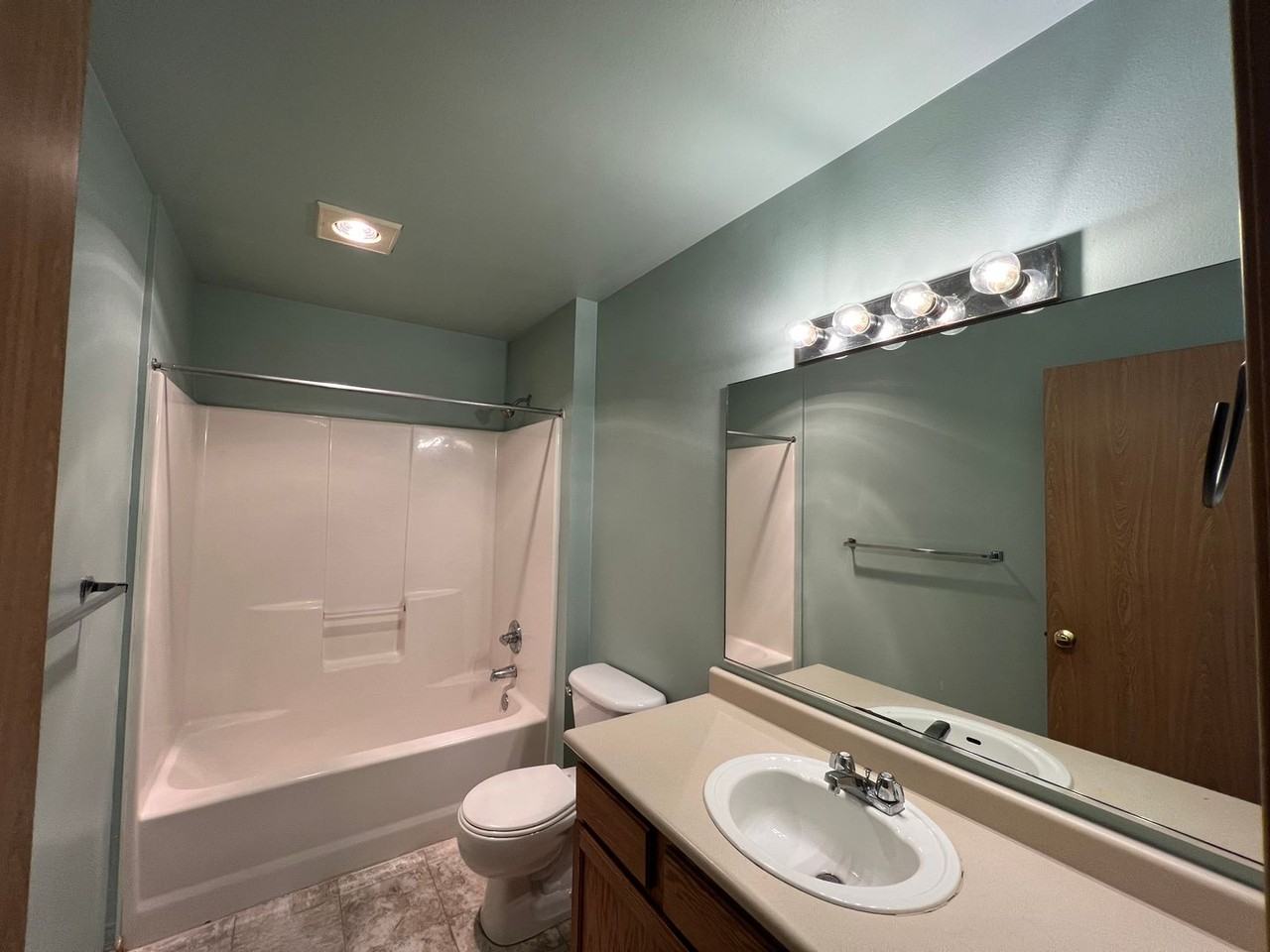 1123 Humboldt St - Photo 6 of 22