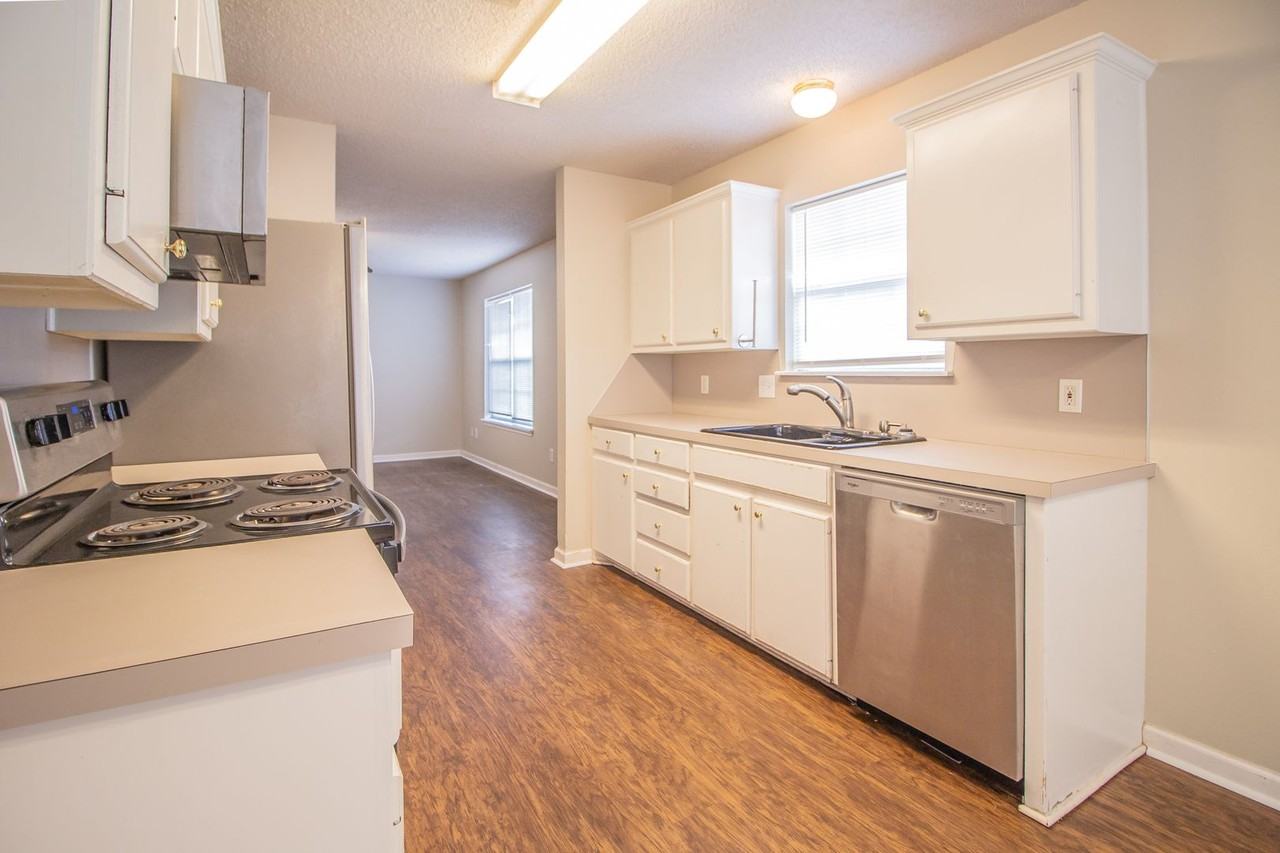 1815 79th St - Photo 7 of 20