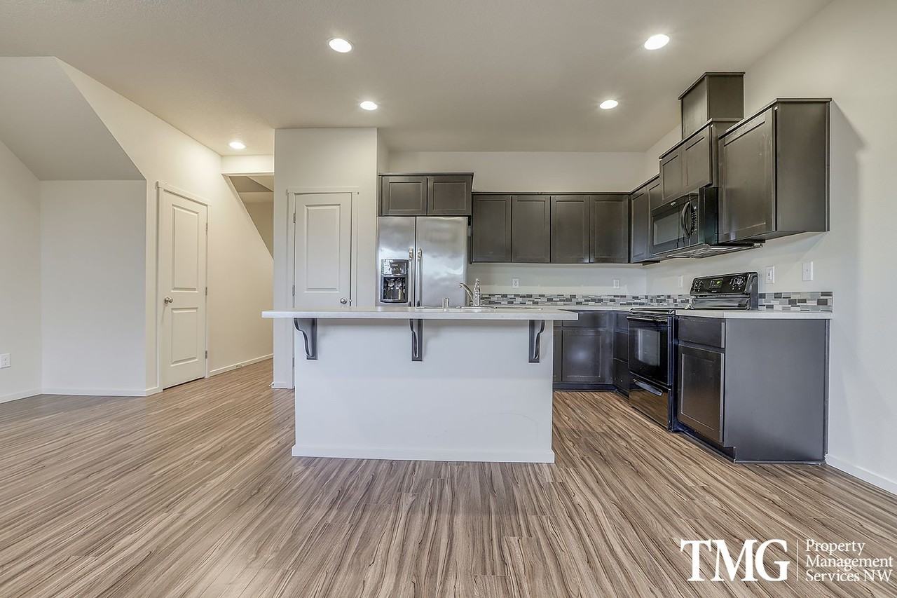 1532 Ne 87th Way - Photo 2 of 28