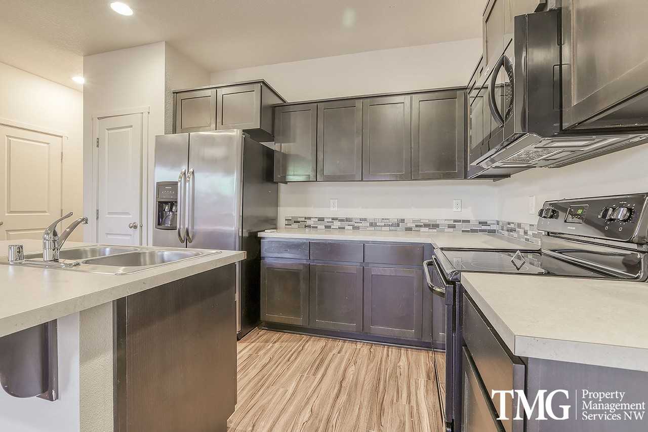 1532 Ne 87th Way - Photo 7 of 28