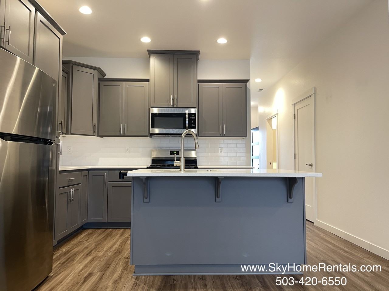 6181 Blue River Drive Southeast - Photo 5 of 19