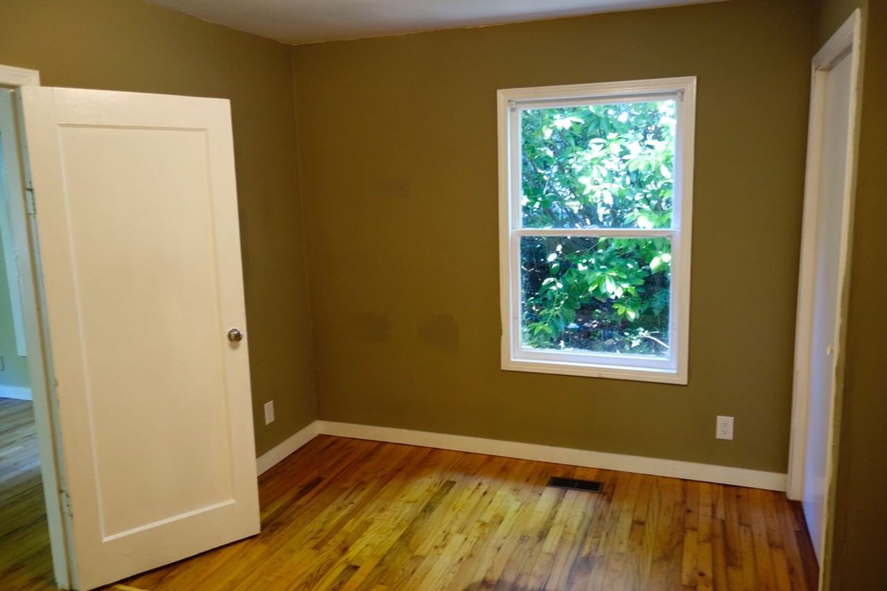 9436 Sw 2nd Ave - Photo 2 of 13