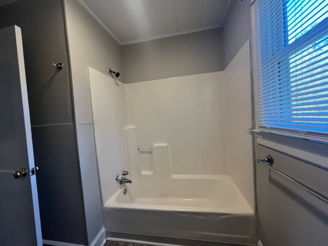 111 Hilltop St - Photo 7 of 10