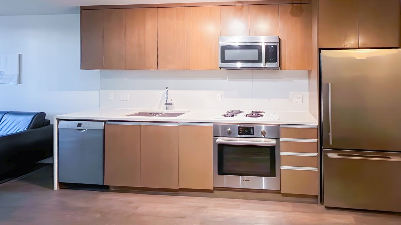 1009 Harwood Street - Photo 14
