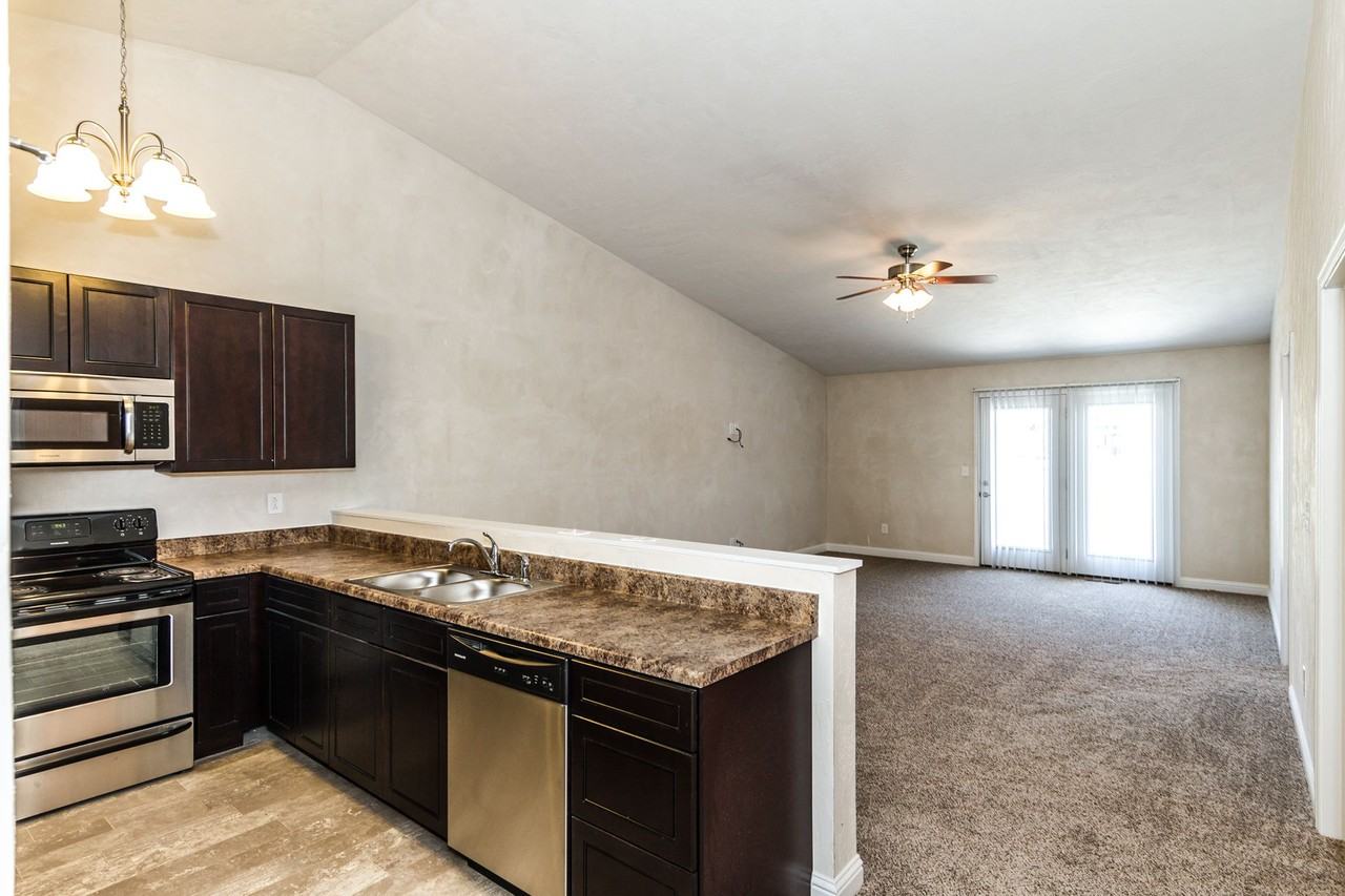 2029 Wexford Green Way - Photo 2 of 36