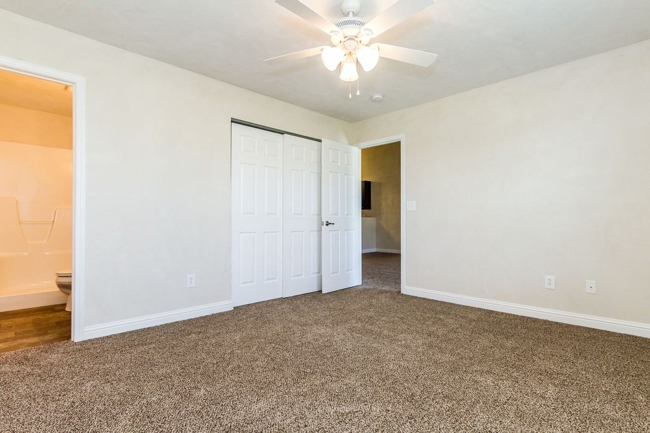 2029 Wexford Green Way - Photo 7 of 36