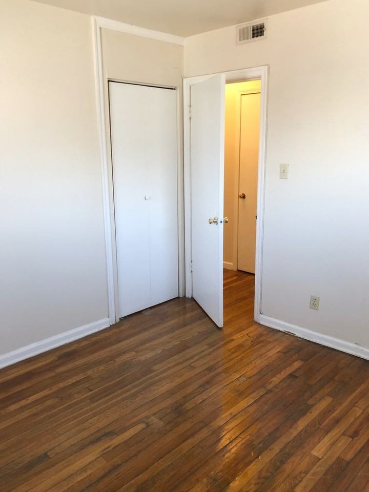 Penn Plaza - Photo 6 of 11