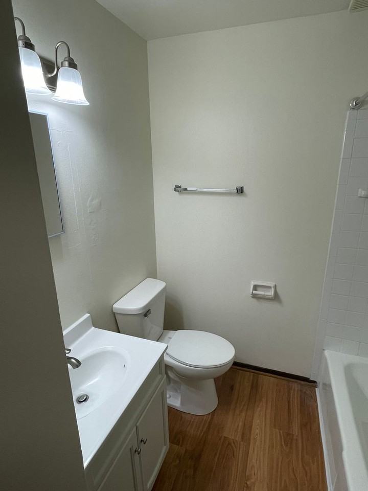 Eder Lane - Photo 7 of 9