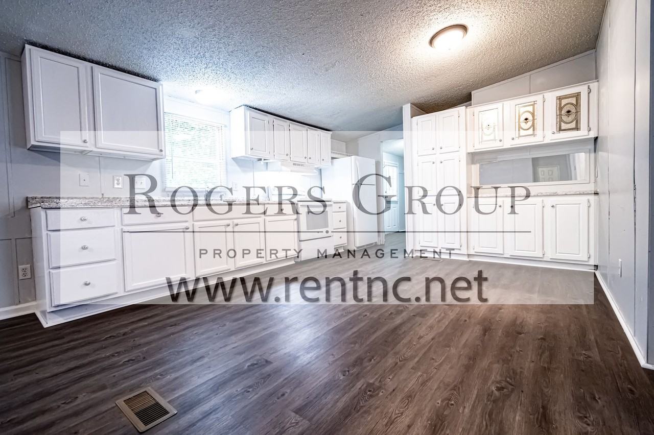 4135 Hight Rd - Photo 2 of 12