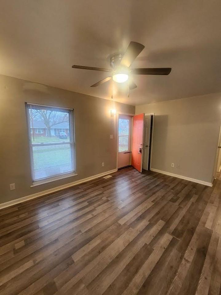 4342 Baker Dr - Photo 2 of 10