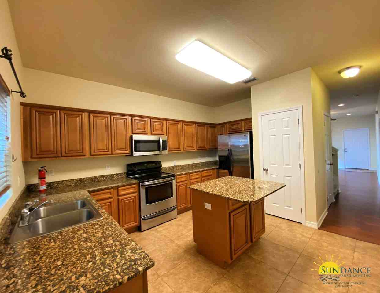 1480 Bentley Cir - Photo 3 of 15