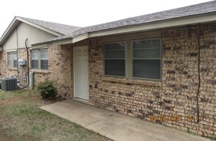 featured image of 7914 Nw Crossland Cir
