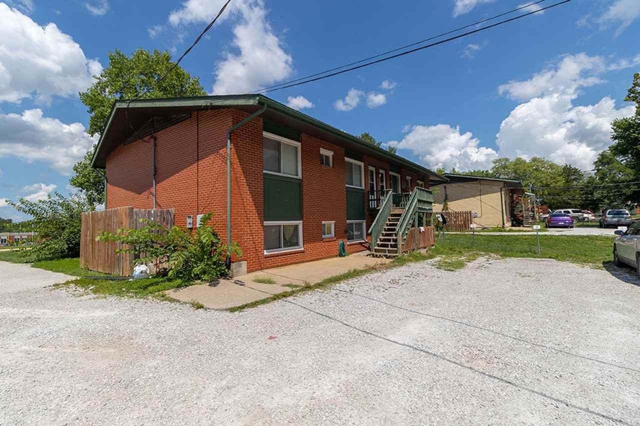 2810 Leeway Dr - Photo 2 of 2