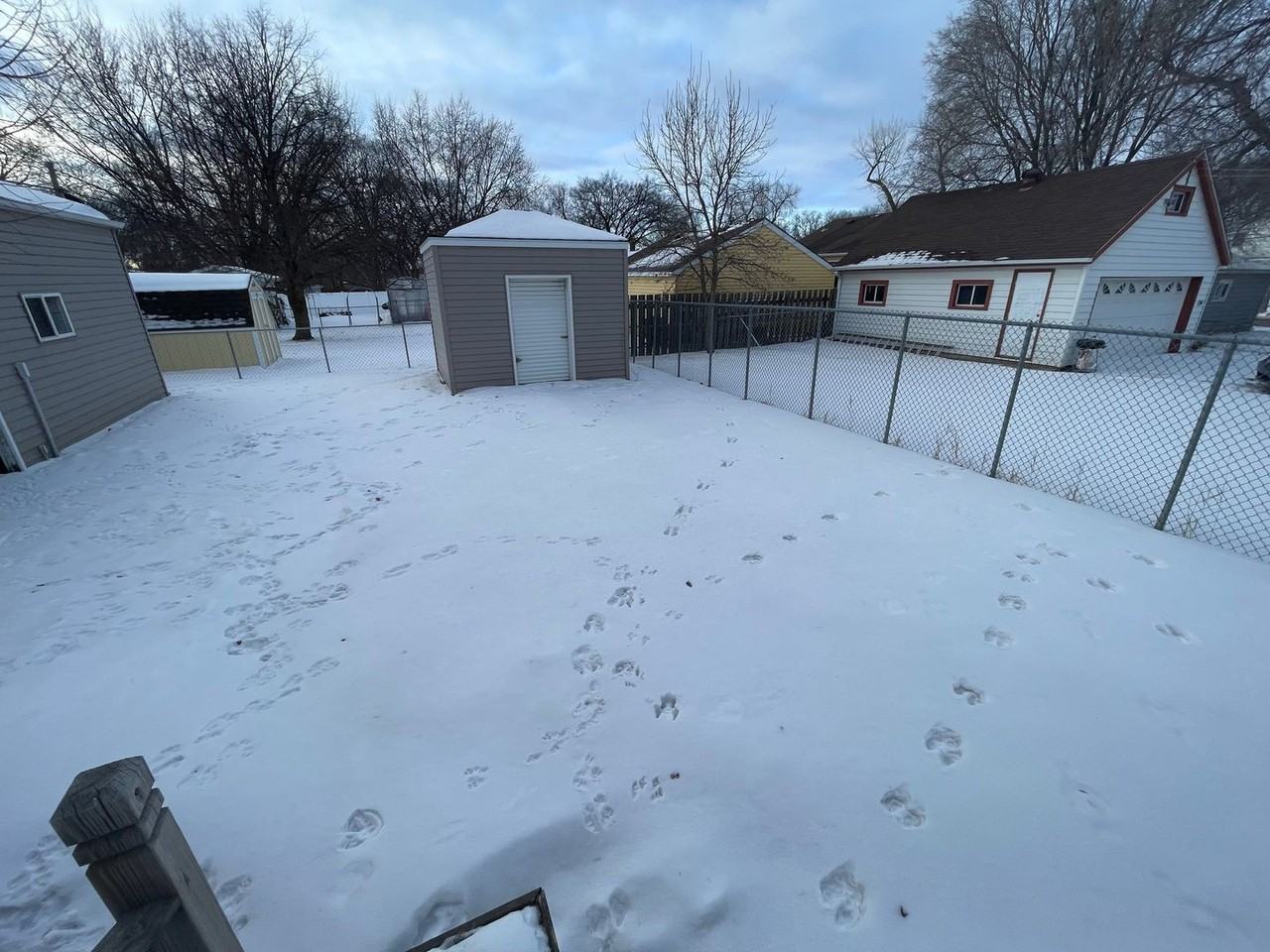 209 16th St S - Photo 2 of 19