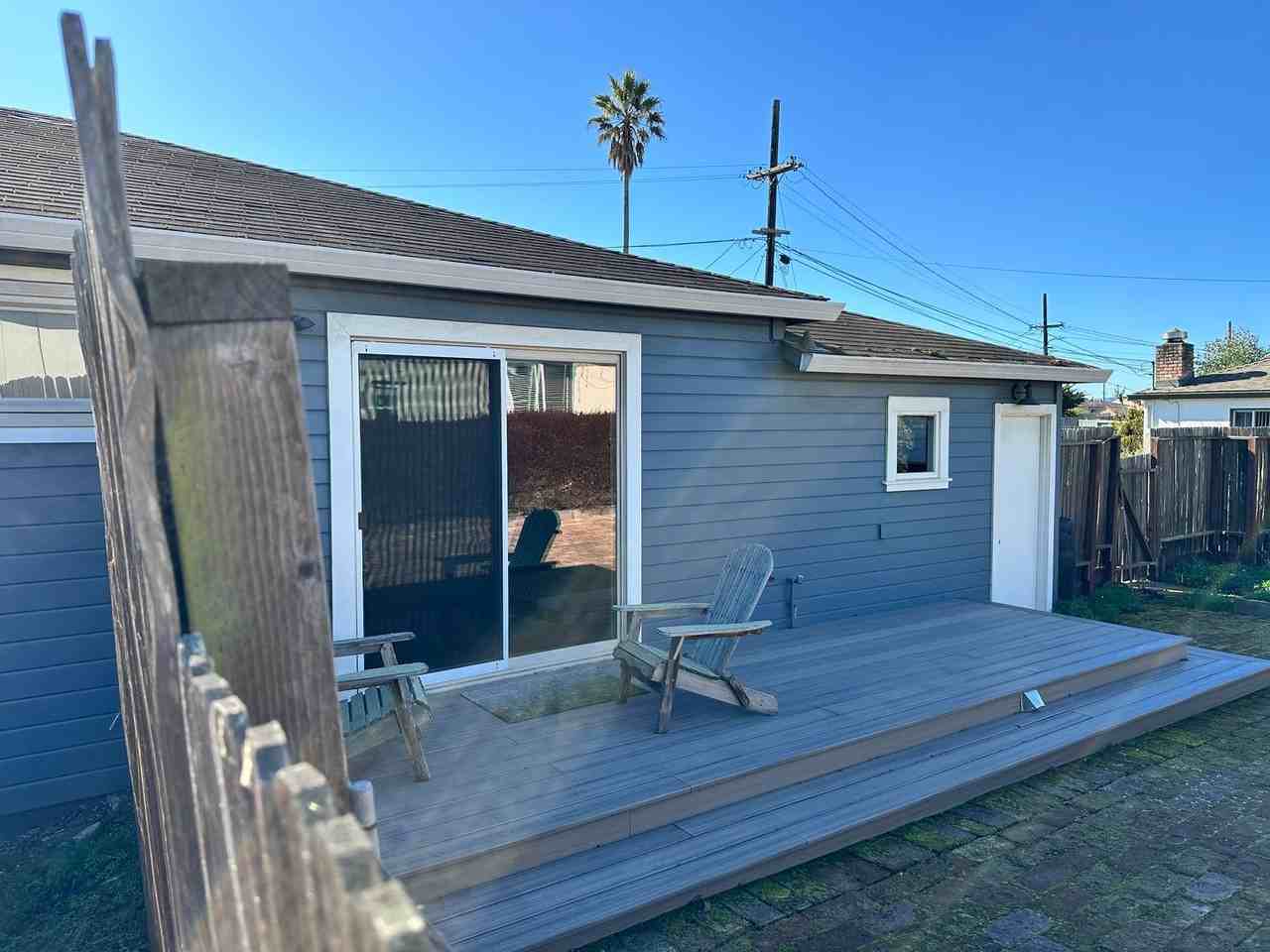 1389 Circle Ave - Photo 3 of 11