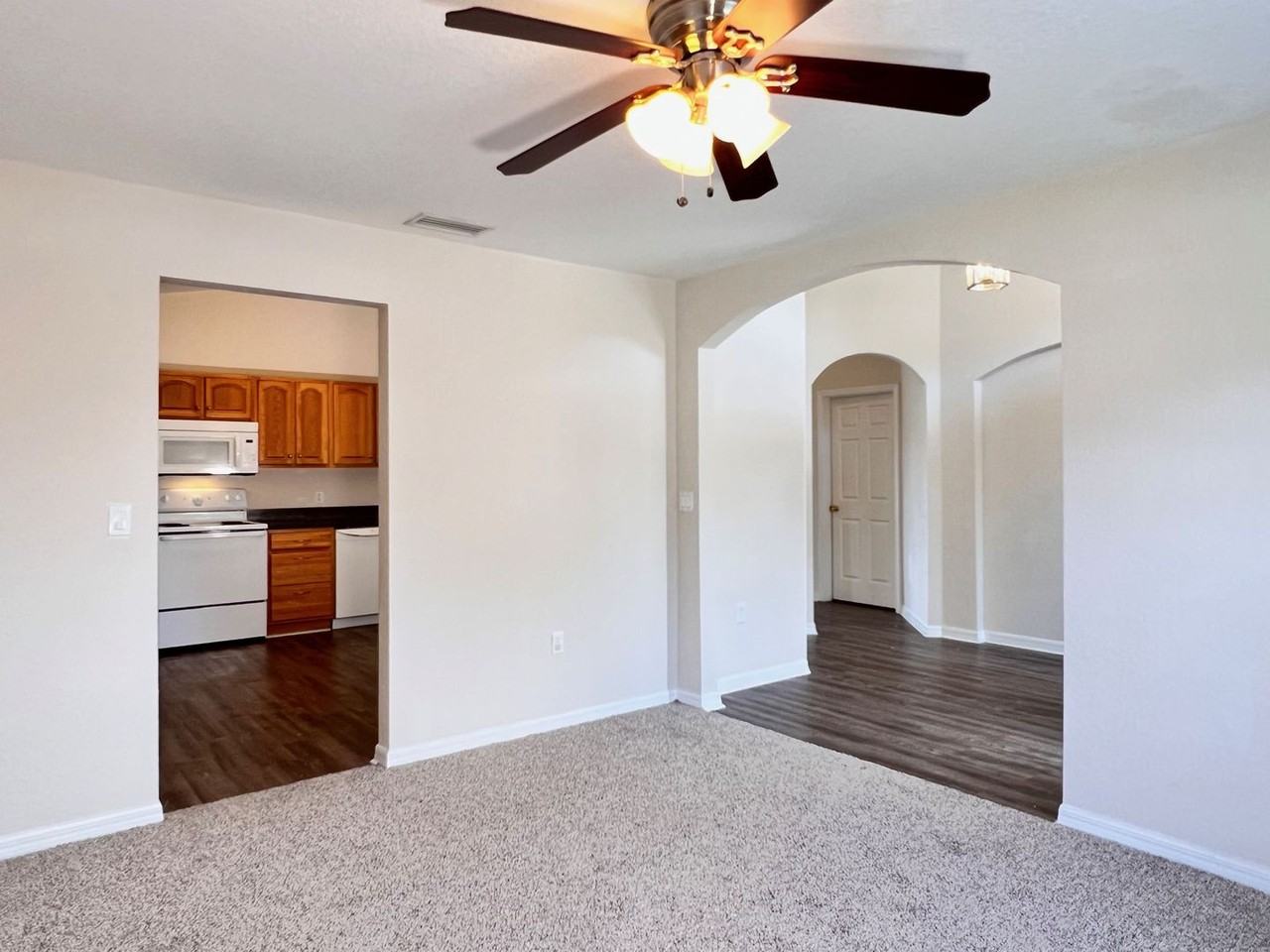 567 Cody Caleb Dr - Photo 3 of 24