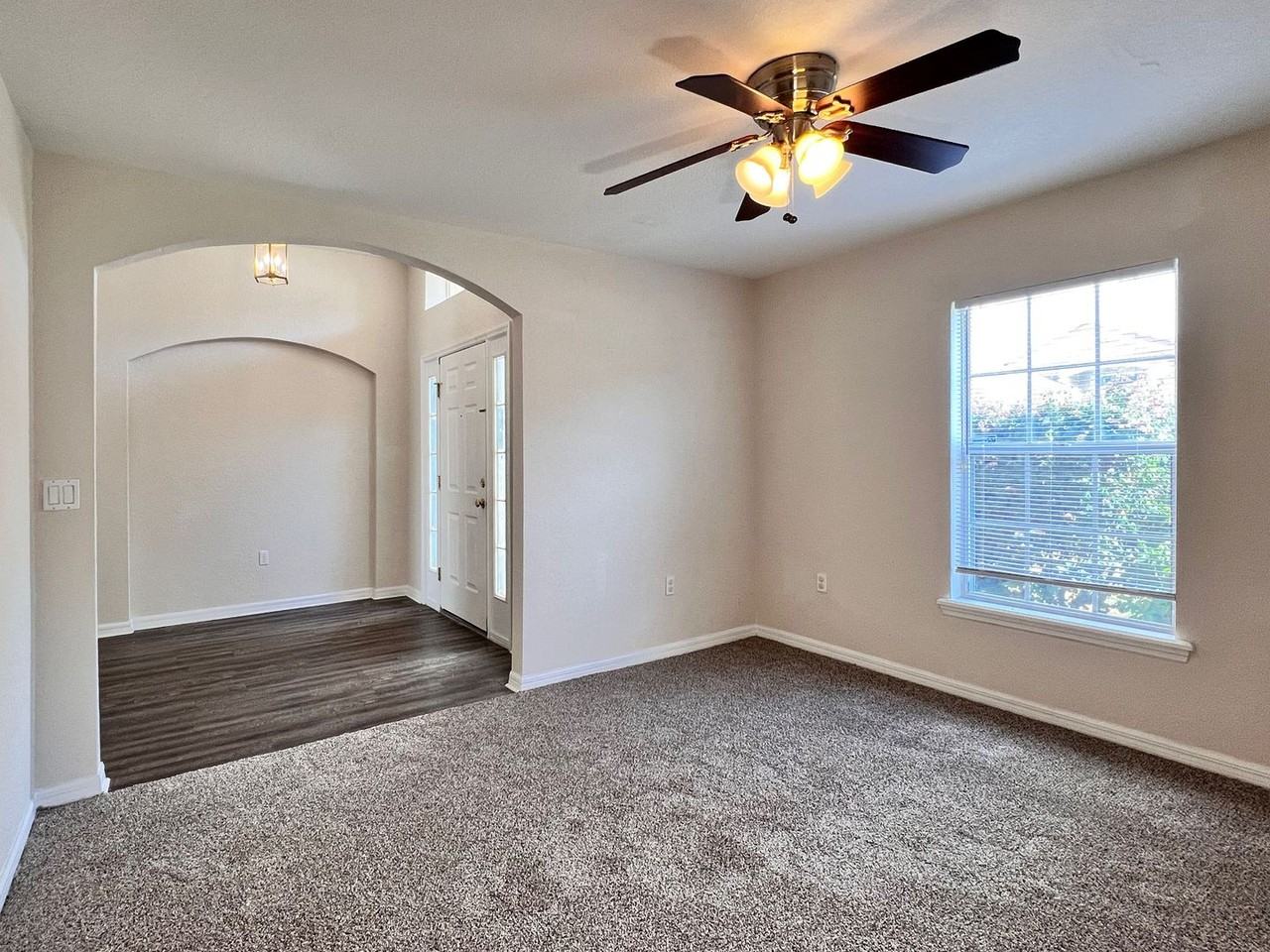 567 Cody Caleb Dr - Photo 4 of 24