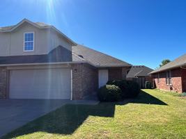 featured image of 9614 Sw 17th St