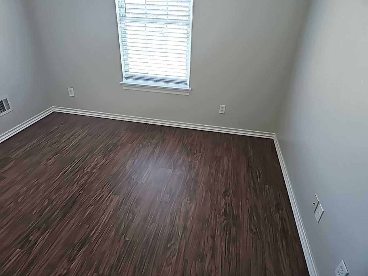 9614 Sw 17th St - Photo 5 of 24