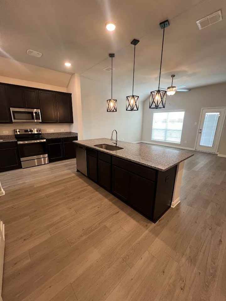 3809 Centerfire Rd - Photo 7 of 21