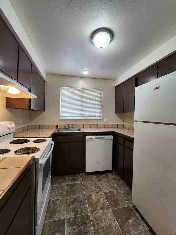 230a-Silverleaf Apartments - Photo 4 of 50