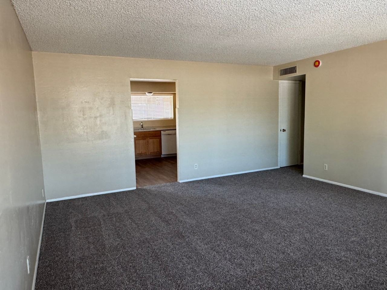 1523 N Markdale - Photo 3 of 20