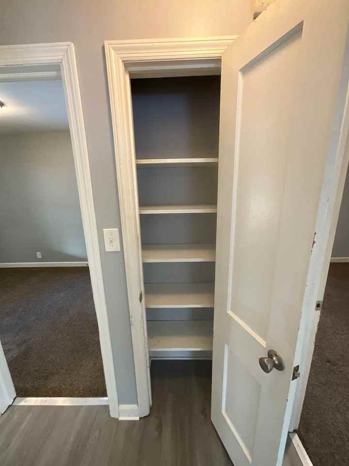 5695 N 57th St - Photo 7 of 9