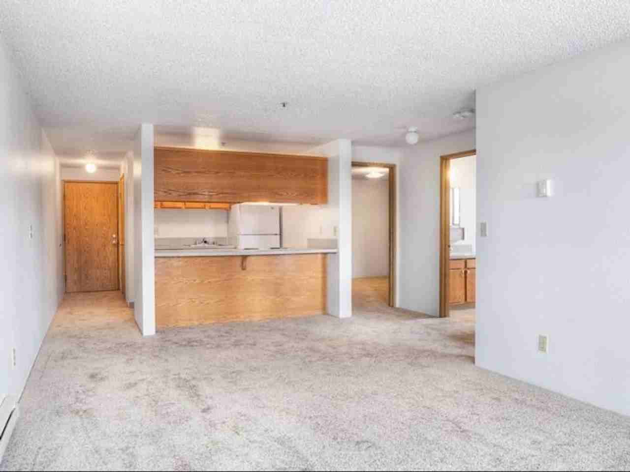 Beautiful 1, 2 and 3 bedroom homes available near Clark College! - Photo 5 of 39