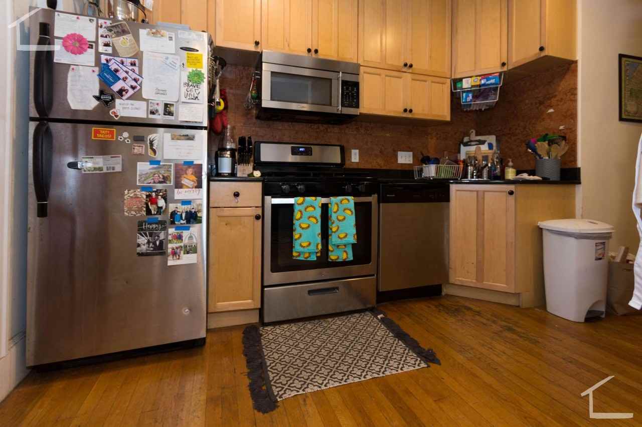 68 Babcock Street - Photo 5 of 9