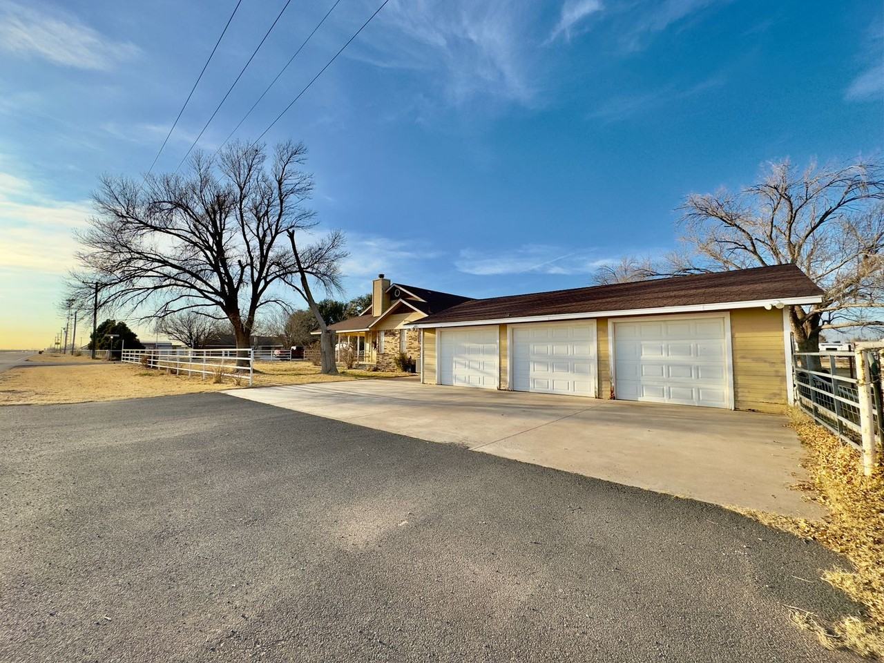 14508 N Western Ave - Photo 3 of 37