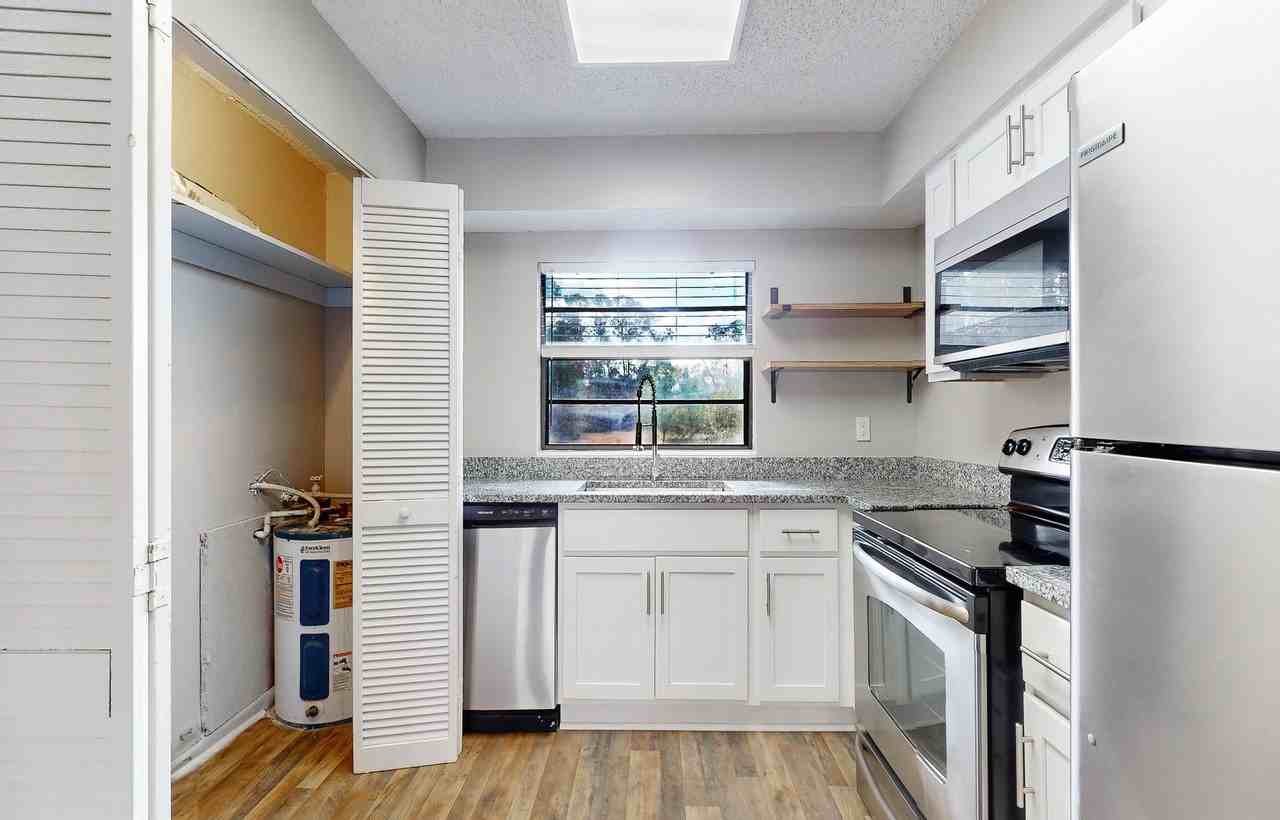 7080 Wiley Rd - Photo 4 of 18